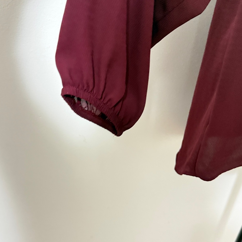 Apt. 9 Women’s Burgundy Lace Detail Long Sleeve Blouse-Sz Large - Picture 4 of 6